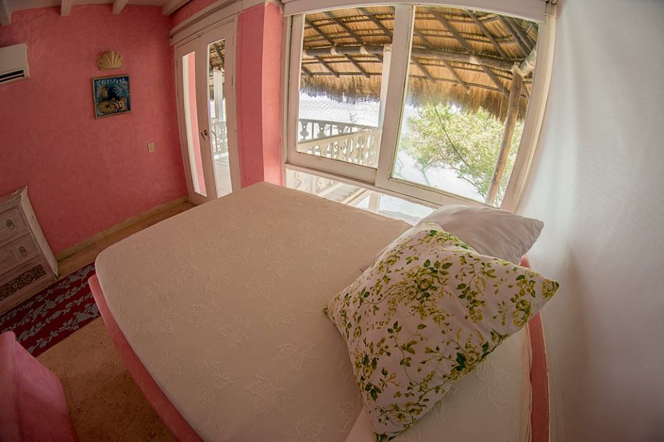 Isla Pastel