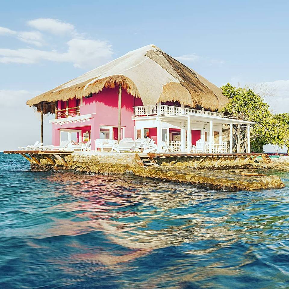 Isla Pastel