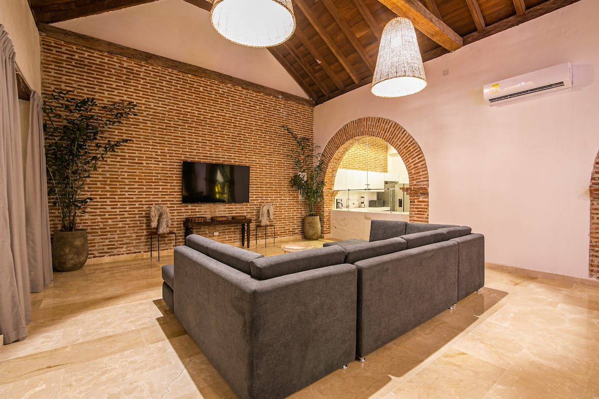 Casa Holly